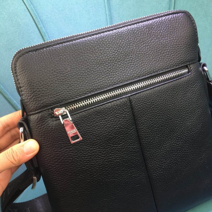 202204SS プラダPrada メンズ ショルダーバックスーパーコピー