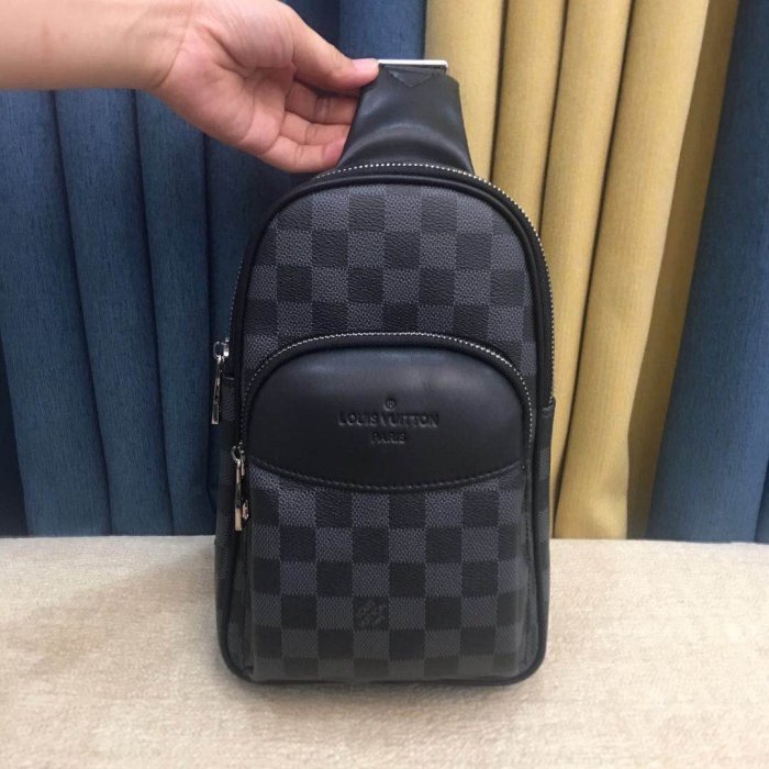 202204SS新作 Louis Vuitton ルイヴィトン メンズ ショルダーバッグスーパーコピー