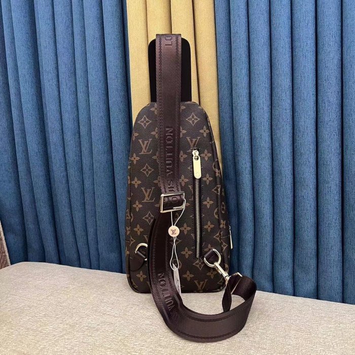202204SS新作 Louis Vuitton ルイヴィトン メンズ ショルダーバッグスーパーコピー