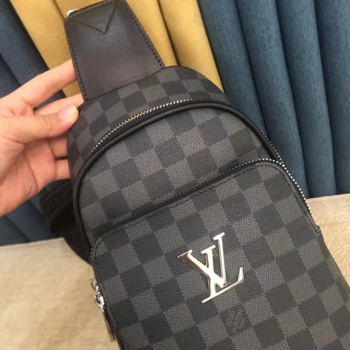 202204SS新作 Louis Vuitton ルイヴィトン メンズ ショルダーバッグスーパーコピー