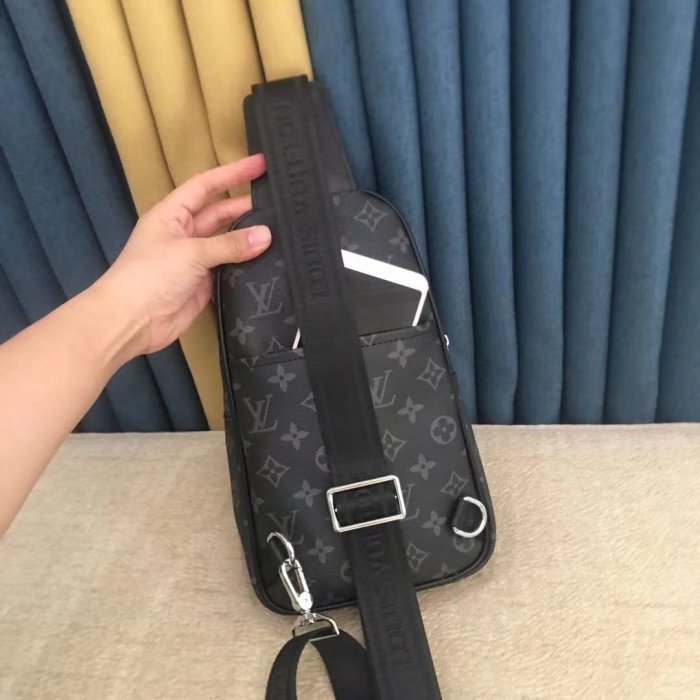 202204SS新作 Louis Vuitton ルイヴィトン メンズ ショルダーバッグスーパーコピー