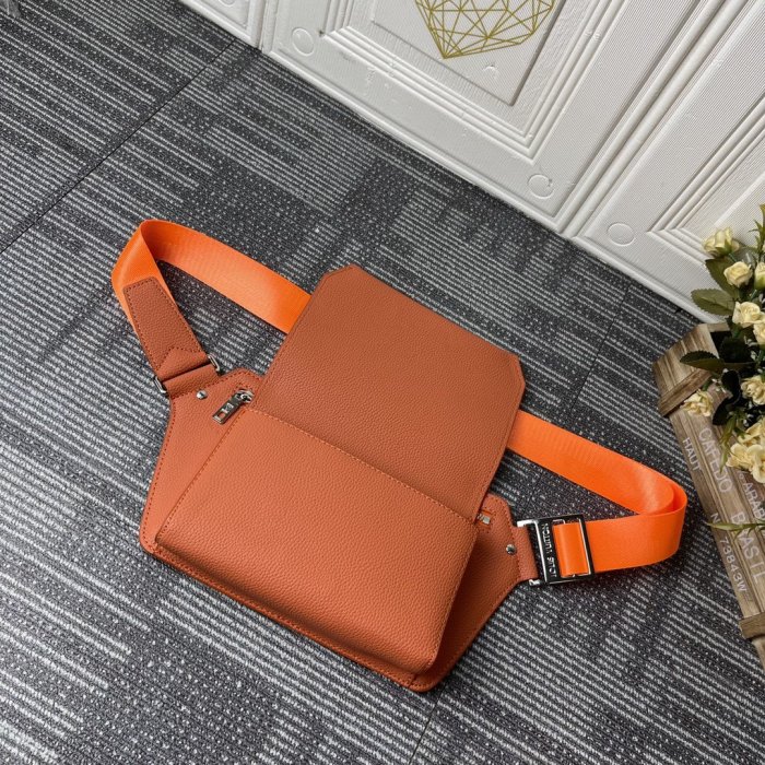 202204SS新作 Louis Vuitton ルイヴィトン メンズ ショルダーバッグスーパーコピー