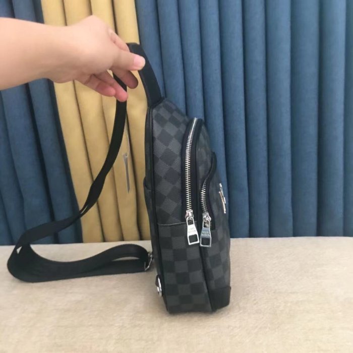 202204SS新作 Louis Vuitton ルイヴィトン メンズ ショルダーバッグスーパーコピー