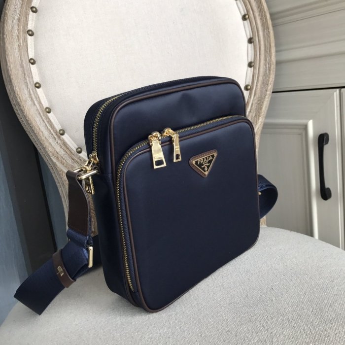 202204SS プラダPrada メンズ ショルダーバックスーパーコピー