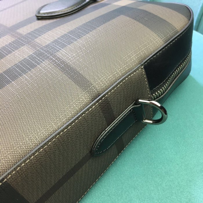 202204SS新作 バーバリーBurberry メンズ ハンドバックスーパーコピー