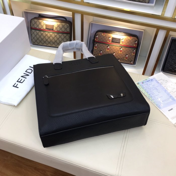 202204SS新作FENDI フェンディ メンズ ハンドバック スーパーコピー