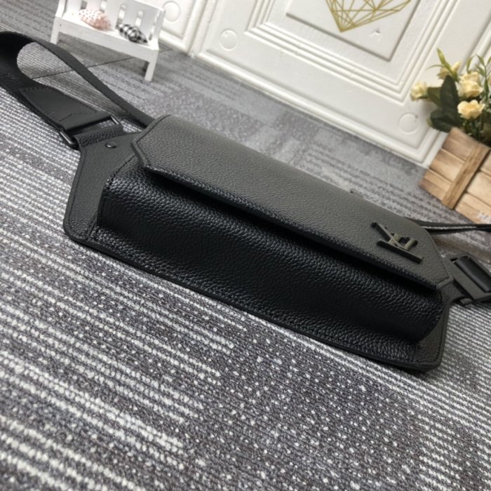 202204SS新作 Louis Vuitton ルイヴィトン メンズ ショルダーバッグスーパーコピー