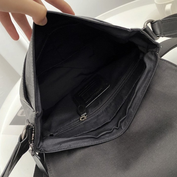 202204SS コーチCoach メンズ ショルダーバッグスーパーコピー
