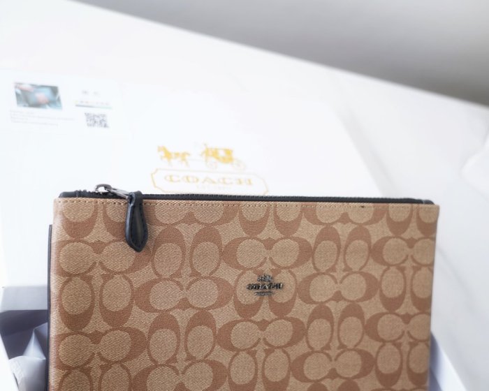202204SS コーチCoach メンズ ハンドバックスーパーコピー