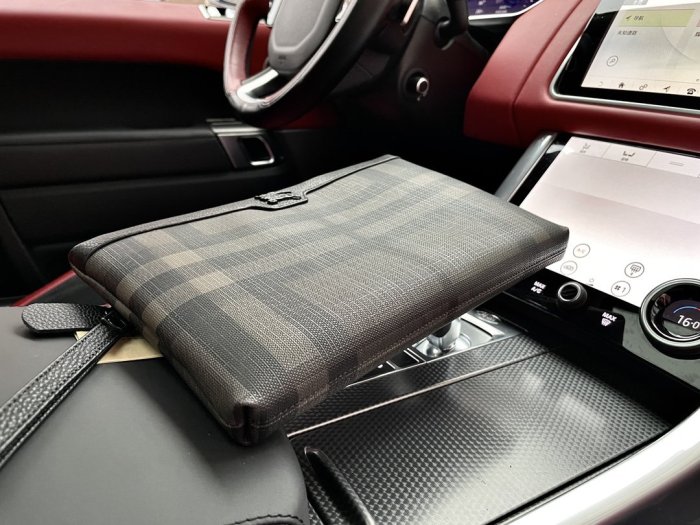 202204SS新作 バーバリーBurberry メンズ ハンドバックスーパーコピー
