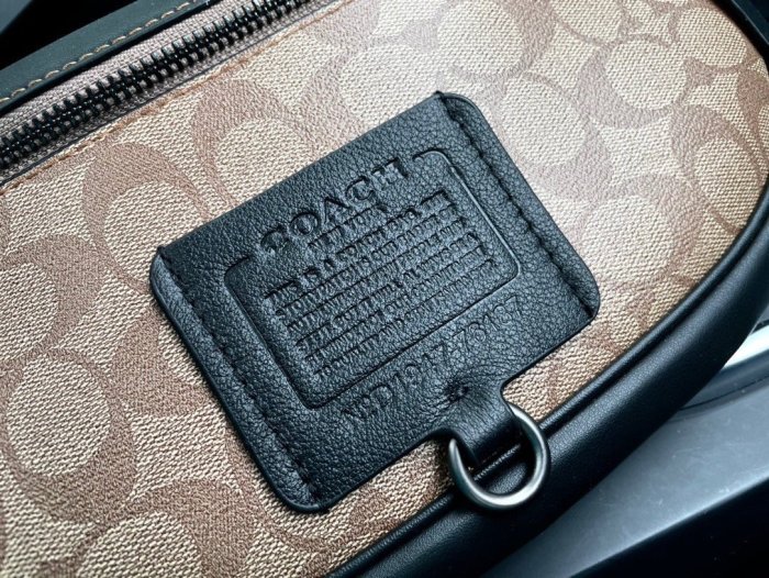 202204SS コーチCoach メンズ ショルダーバッグスーパーコピー