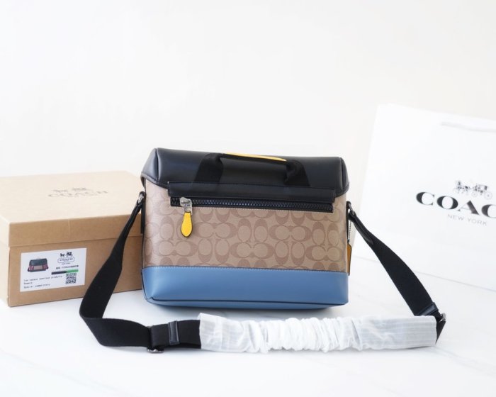 202204SS コーチCoach メンズ ショルダーバッグスーパーコピー