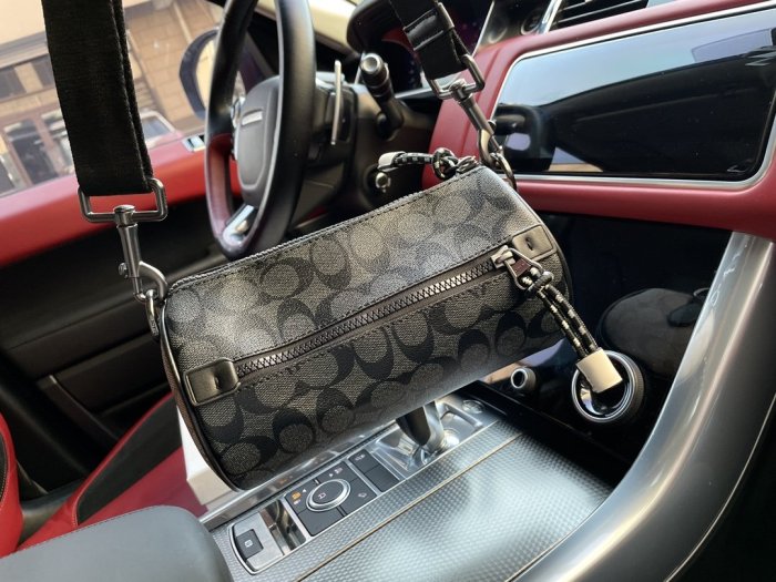 202204SS コーチCoach メンズ ショルダーバッグスーパーコピー