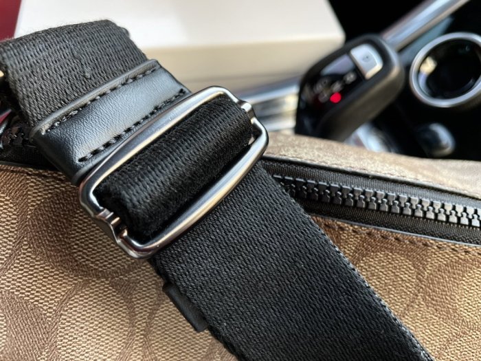 202204SS コーチCoach メンズ ショルダーバッグスーパーコピー