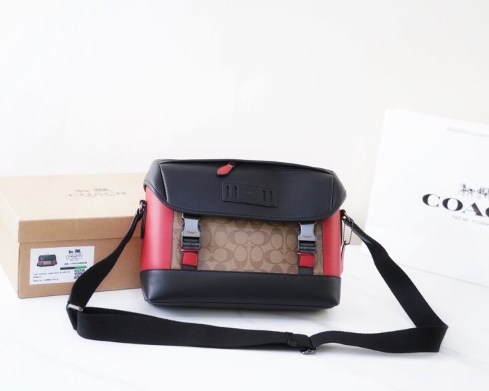 202204SS コーチCoach メンズ ショルダーバッグスーパーコピー