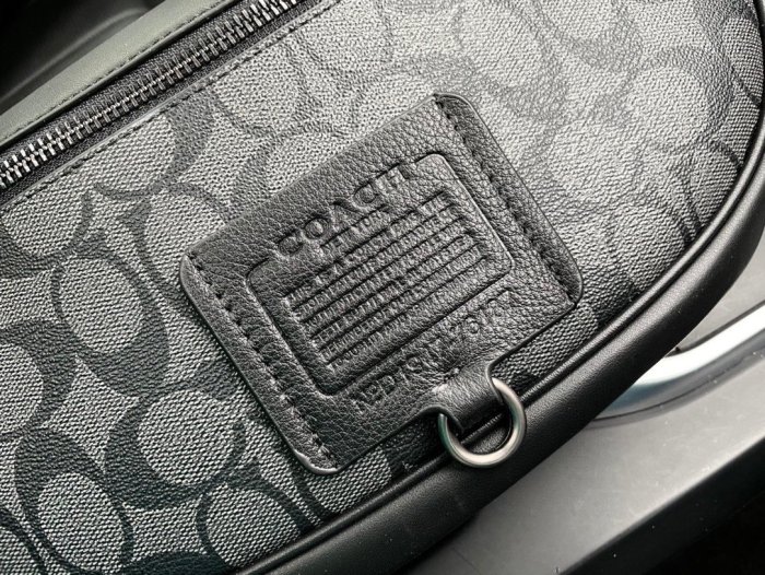 202204SS コーチCoach メンズ ショルダーバッグスーパーコピー