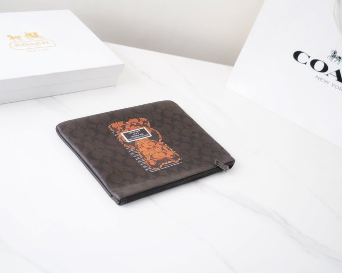 202204SS コーチCoach メンズ ハンドバックスーパーコピー