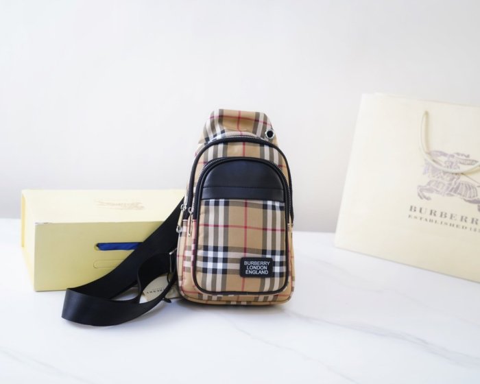 202204SS新作 バーバリーBurberry メンズ ショルダーバックスーパーコピー