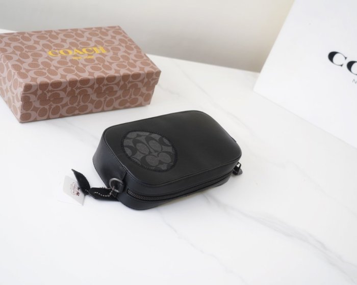 202204SS コーチCoach メンズ ショルダーバッグスーパーコピー
