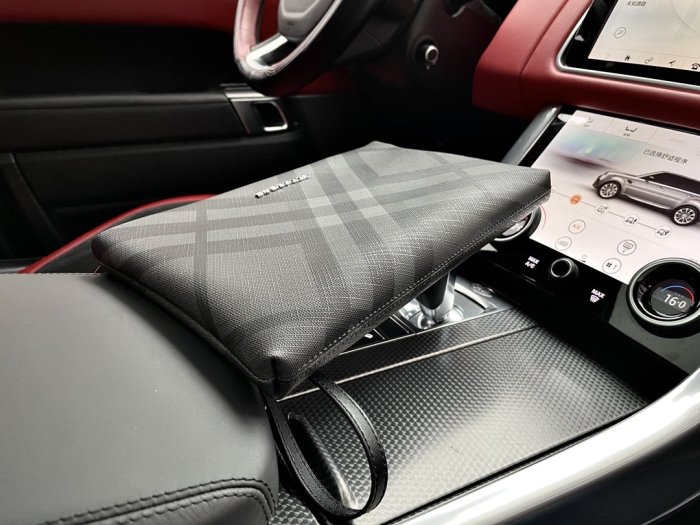 202204SS新作 バーバリーBurberry メンズ ハンドバックスーパーコピー