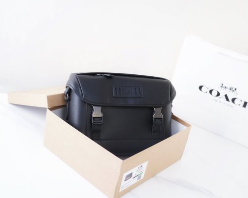 202204SS コーチCoach メンズ ショルダーバッグスーパーコピー