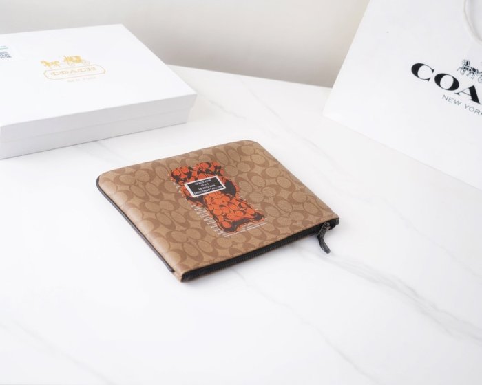 202204SS コーチCoach メンズ ハンドバックスーパーコピー