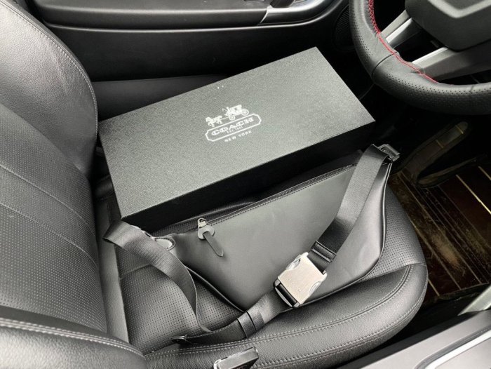 202204SS コーチCoach メンズ ショルダーバッグスーパーコピー