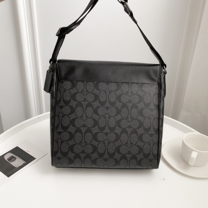 202204SS コーチCoach メンズ ショルダーバッグスーパーコピー
