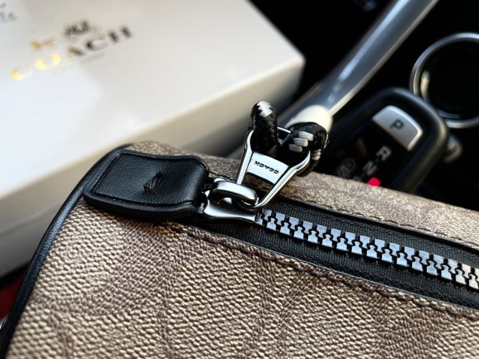 202204SS コーチCoach メンズ ショルダーバッグスーパーコピー