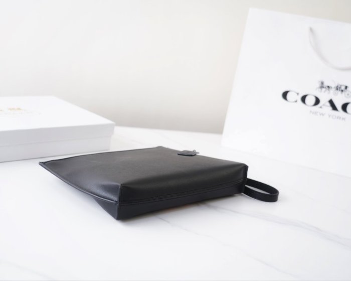 202204SS コーチCoach メンズ ハンドバックスーパーコピー