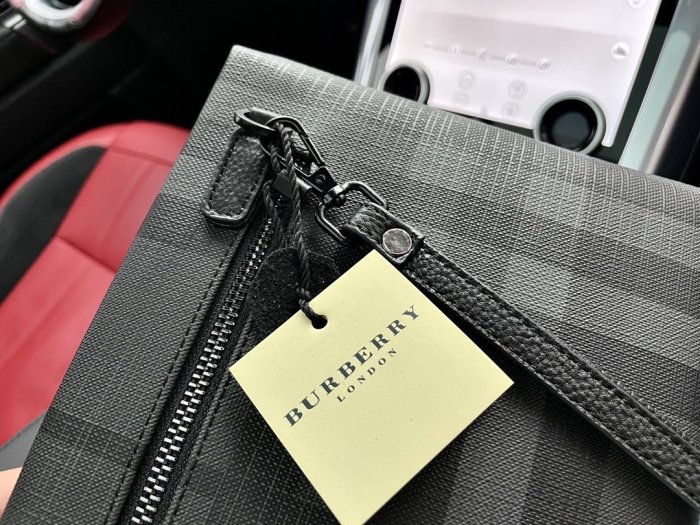 202204SS新作 バーバリーBurberry メンズ ハンドバックスーパーコピー