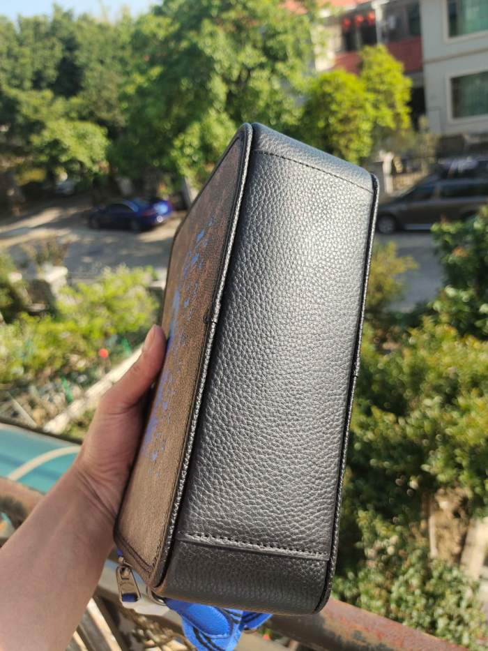 202204SS コーチCoach メンズ ショルダーバッグスーパーコピー