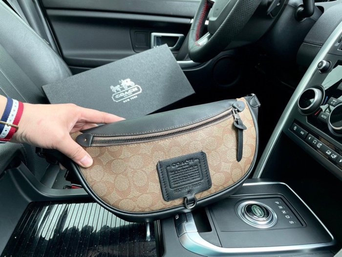 202204SS コーチCoach メンズ ショルダーバッグスーパーコピー