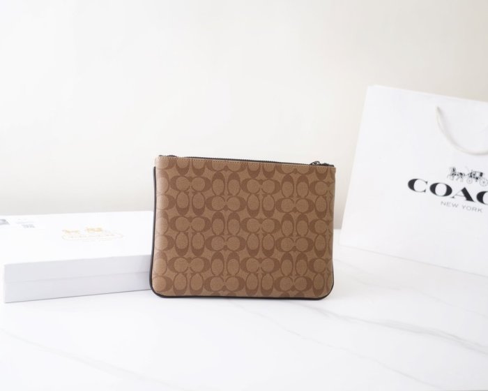 202204SS コーチCoach メンズ ハンドバックスーパーコピー