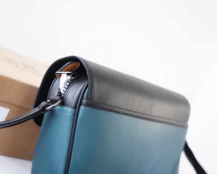 202204SS コーチCoach メンズ ショルダーバッグスーパーコピー