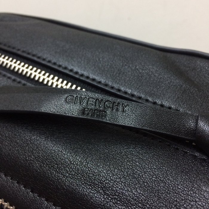 202204SS ジバンシィGivenchyメンズ ショルダーバッグスーパーコピー