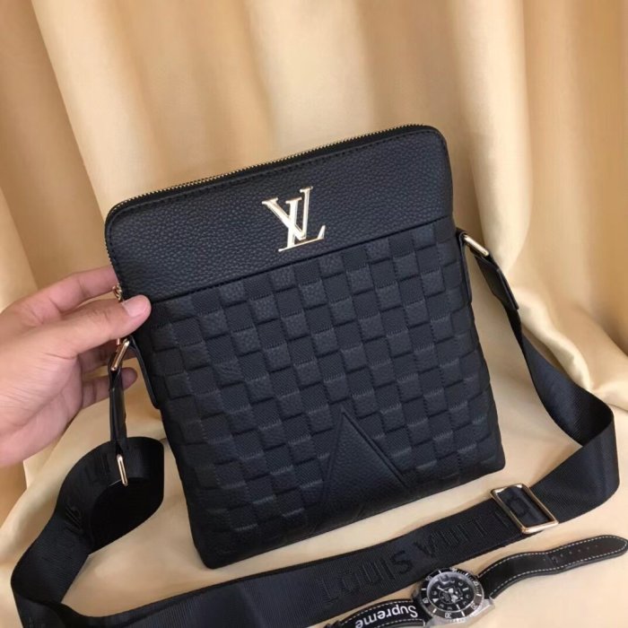 202204SS新作 Louis Vuitton ルイヴィトン メンズ ショルダーバッグスーパーコピー