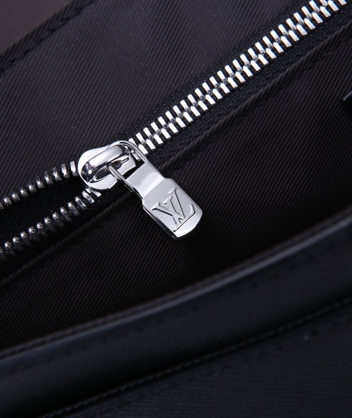 202204SS新作 Louis Vuitton ルイヴィトン メンズ ショルダーバッグスーパーコピー