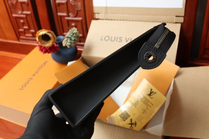 202204SS新作 Louis Vuitton ルイヴィトン メンズ ハンドバックスーパーコピー