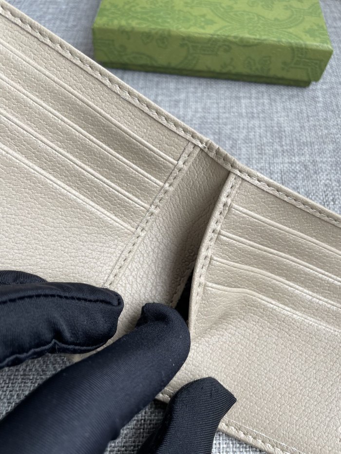 202204SS新作Gucci グッチ 短財布スーパーコピー