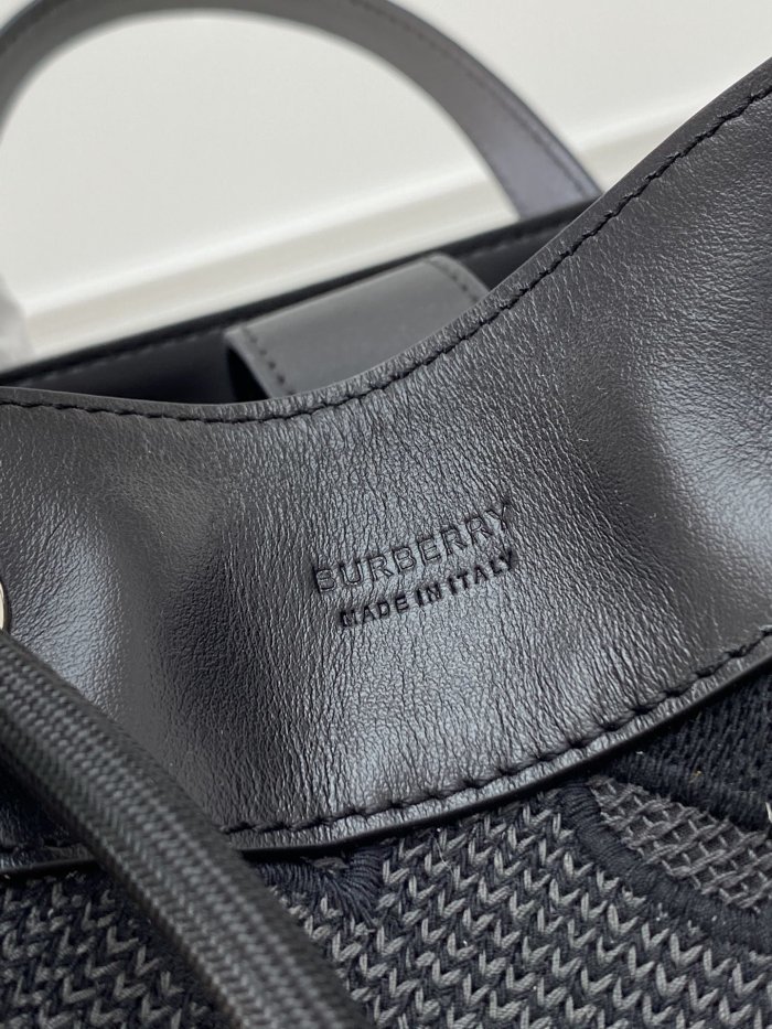 202204SS新作Burberry バーバリーレディース リュックスーパーコピー