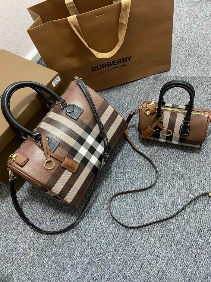 202204SS新作Burberry バーバリー レディース ショルダーバックスーパーコピー