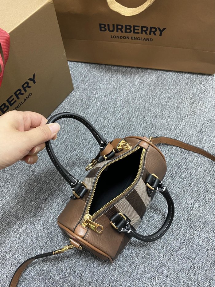 202204SS新作Burberry バーバリー レディース ショルダーバックスーパーコピー