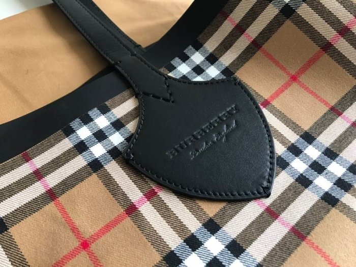 202205SS新作Burberryバーバリーレディース ハンドバックスーパーコピー
