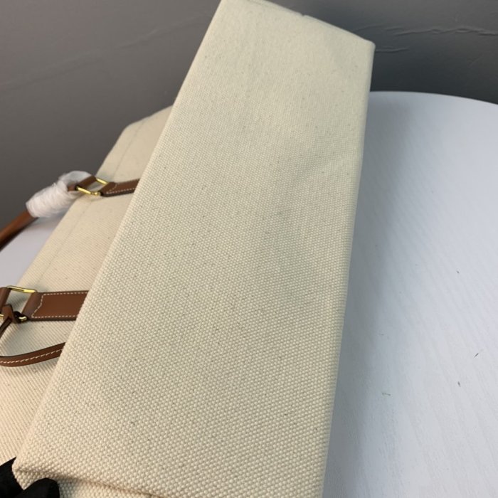 202205SS新作CELINEセリーヌレディース ハンドバックスーパーコピー