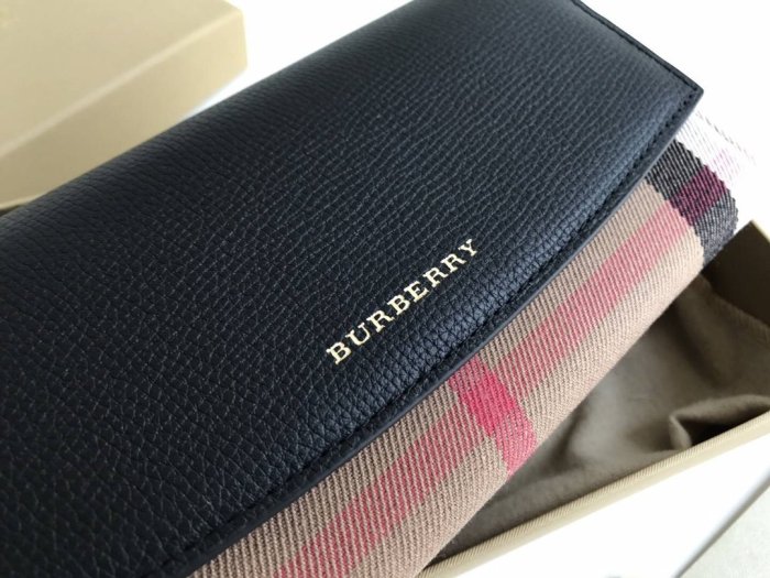 202205SS新作Burberryバーバリー 長財布スーパーコピー