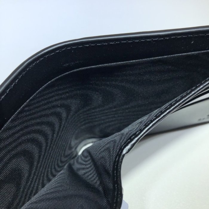 202205SS新作Gucci グッチ 短財布スーパーコピー