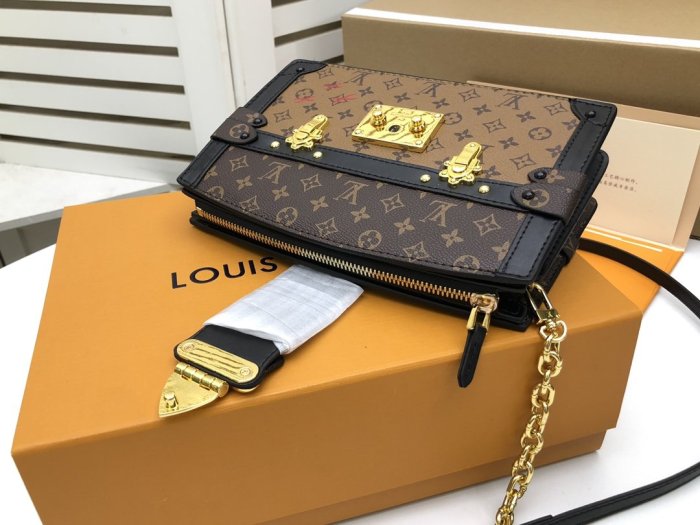 202205SS新作LOUIS VUITTONルイヴィトン レディース ショルダーバックスーパーコピー