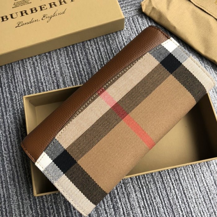 202205SS新作Burberryバーバリー 長財布スーパーコピー