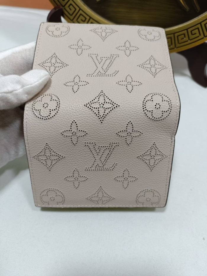 202206SS新作Louis Vuitton ルイヴィトン 短財布スーパーコピー